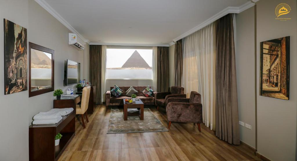 MAMLOUK PYRAMIDS HOTEL